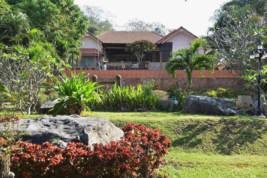 Dusit Talai Resort Mu Si Extérieur photo