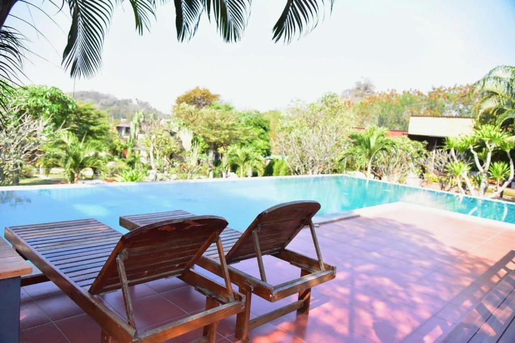 Dusit Talai Resort Mu Si Extérieur photo