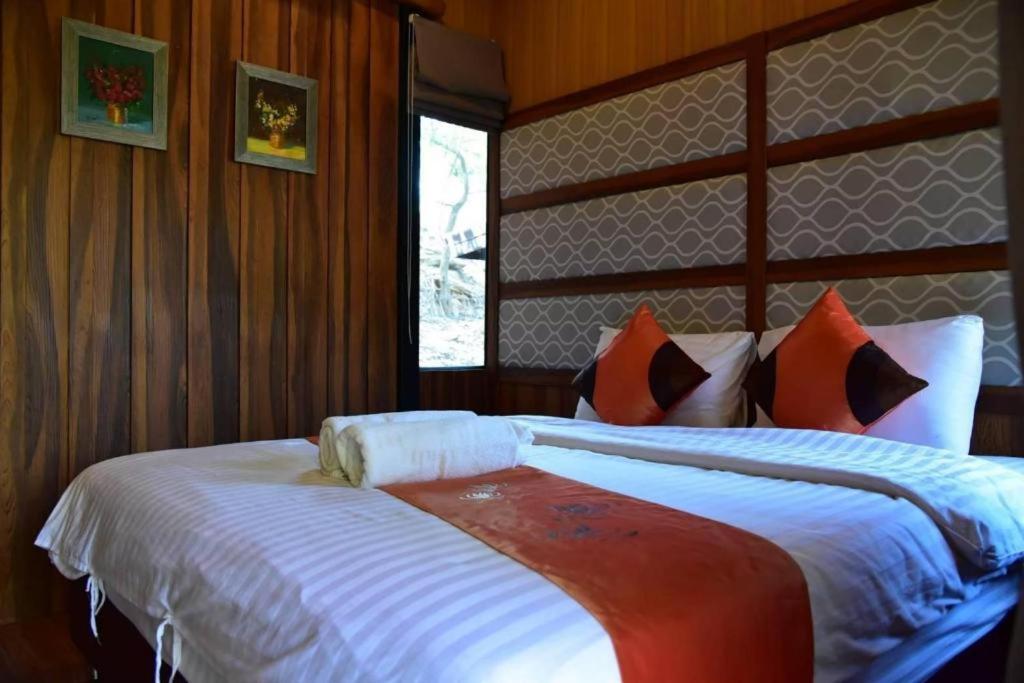 Dusit Talai Resort Mu Si Extérieur photo
