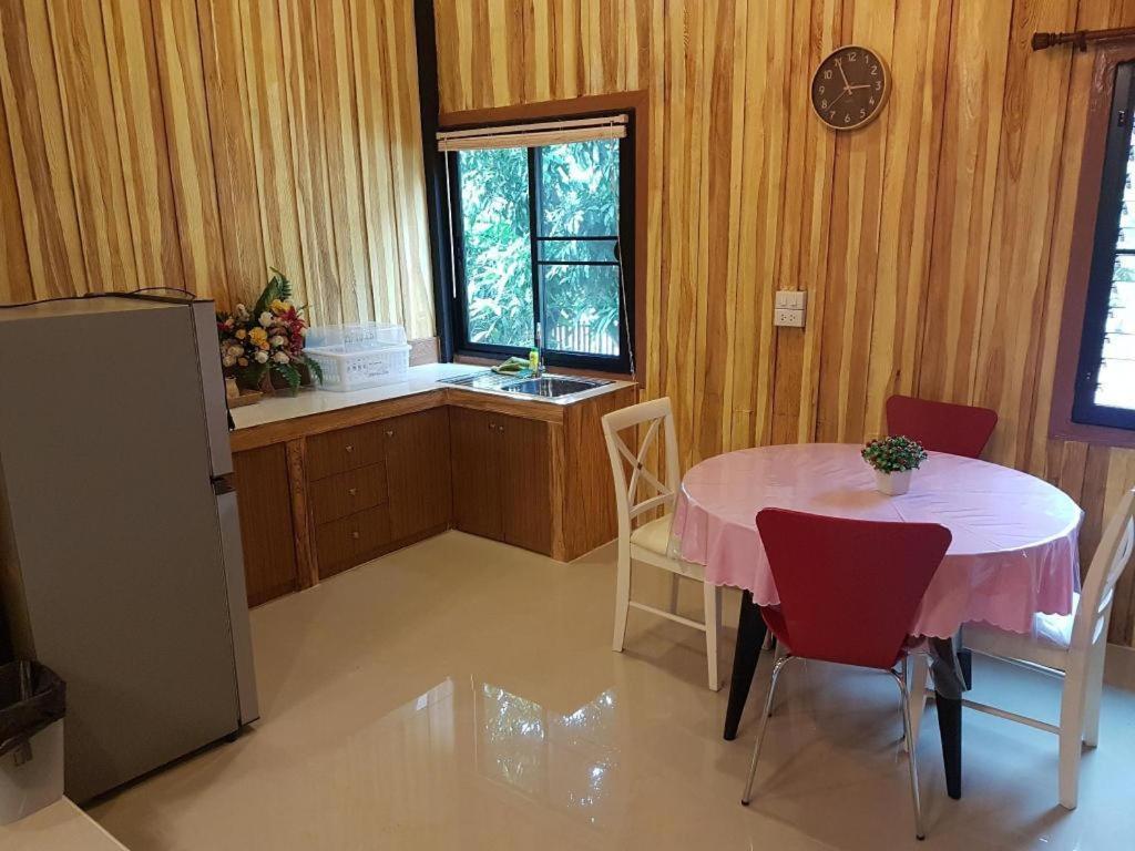 Dusit Talai Resort Mu Si Extérieur photo